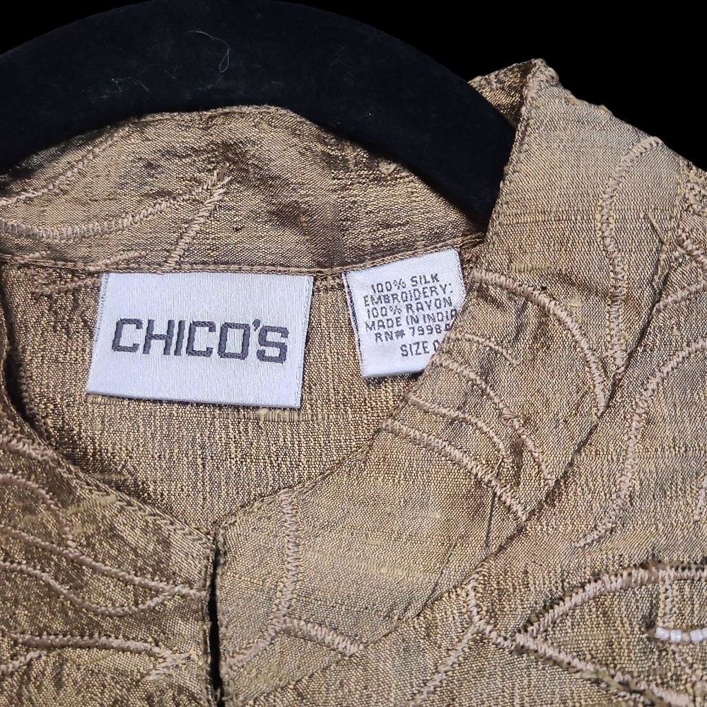 Chico's Metallic Gold 100% Silk Embroidered And Beaded Top Size 0 (S/M) - Picture 4 of 4